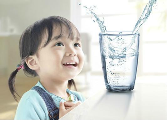 揭秘免費(fèi)送凈水器純水機(jī)，當(dāng)心黑心商家以送代賣(mài)，消費(fèi)者務(wù)必擦亮眼睛